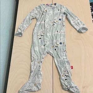 Magnetic Me Eco-Friendly Baby Onesie 6-9m